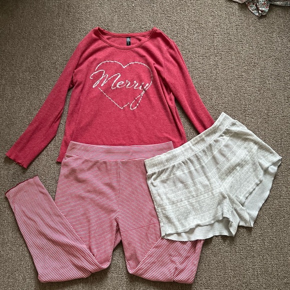 AMBRIELLE PIJAMA SET ( CHRISTMAS COLLECTION, COMES WITH 2 PANTS , LONG AND SHORT - Picture 3 of 13